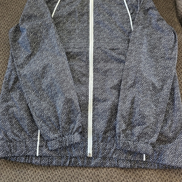 T by Talbots Windbreaker Hoodie Jacket Women M Full Zip BlackWhite   Lightweight - Picture 5 of 14